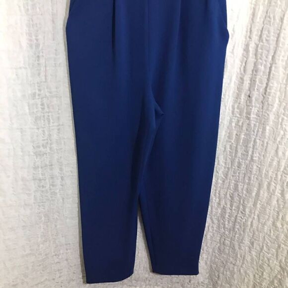 Calvin Klein NWT Cut-Out Scuba Crepe Keyhole Jumpsuit Size 4 - Picture 6 of 12